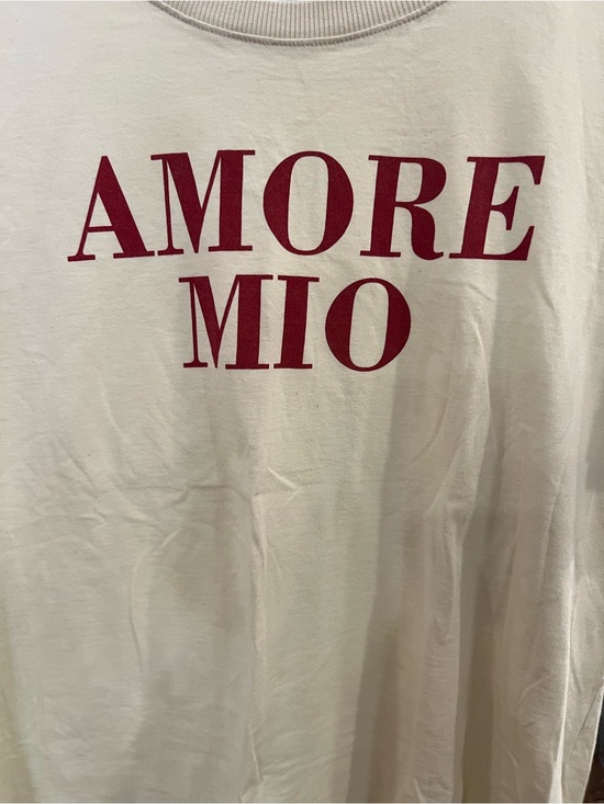 C&M Other - Amore Mio Graphic Short Sleeve Tee - Cream with Red Print